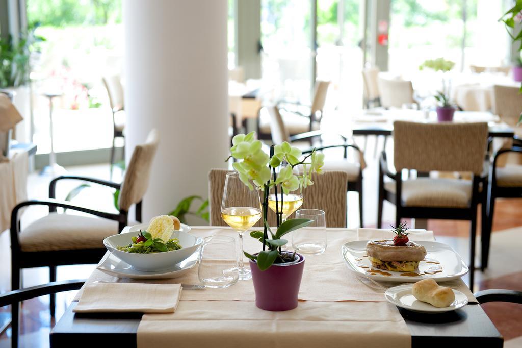 Mercure Genova San Biagio Ngoại thất bức ảnh
