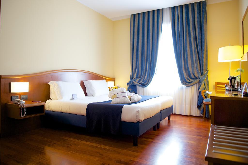Mercure Genova San Biagio Ngoại thất bức ảnh